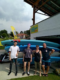 Stand Up Paddling im Beach- und Wassersportzentrum Wallsee